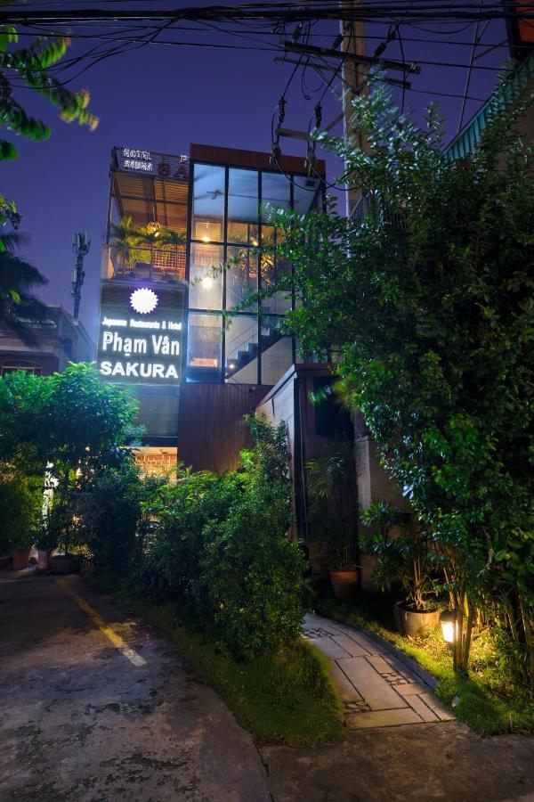 Pham Van Sakura Hotel Thuan An Exterior foto